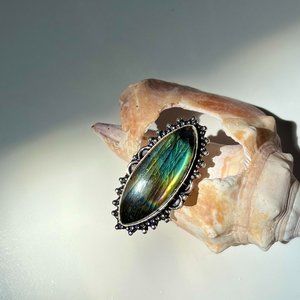 Gorgeous Ring  Genuine Natural Labradorite size 7,5